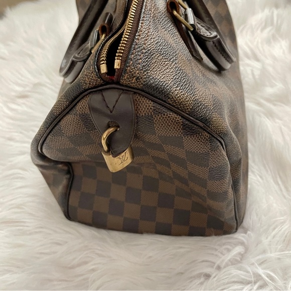 Authentic Louis Vuitton Damier Ebene Speedy 30 - Picture 6 of 12